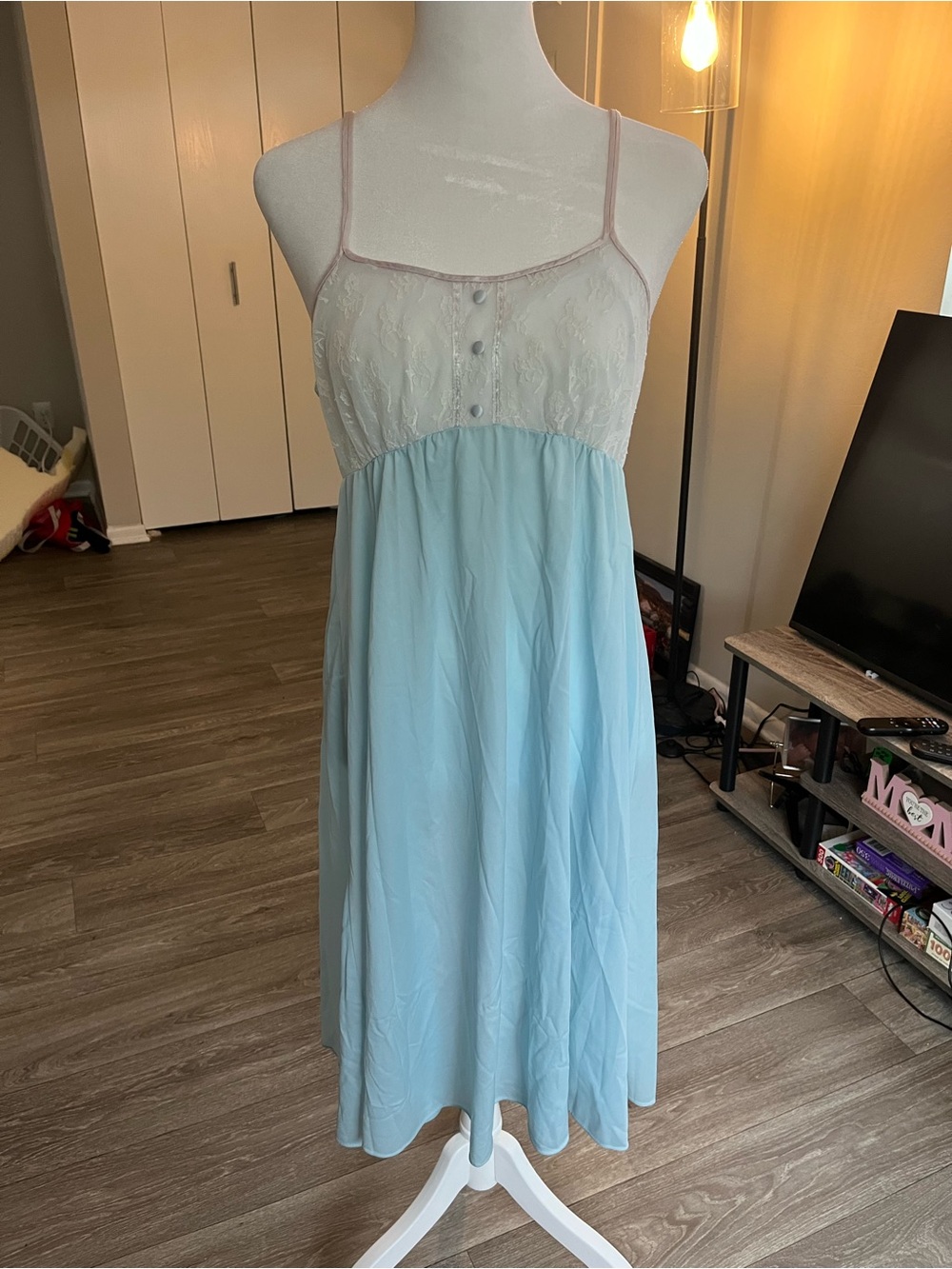 Light Blue & White Lace Spaghetti-Strap Nightdress